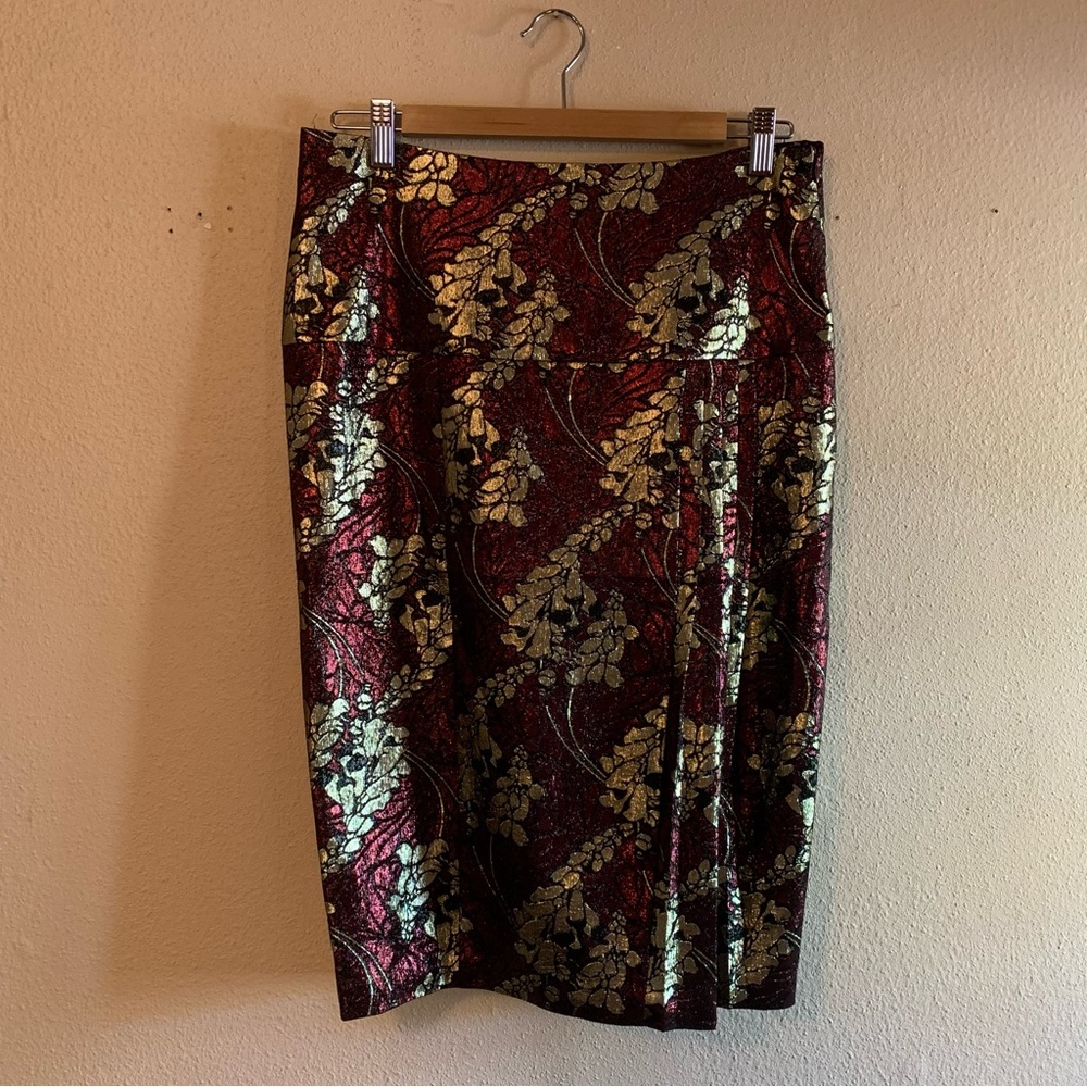 Lavee Knee Length Pencil Skirt Size US 8